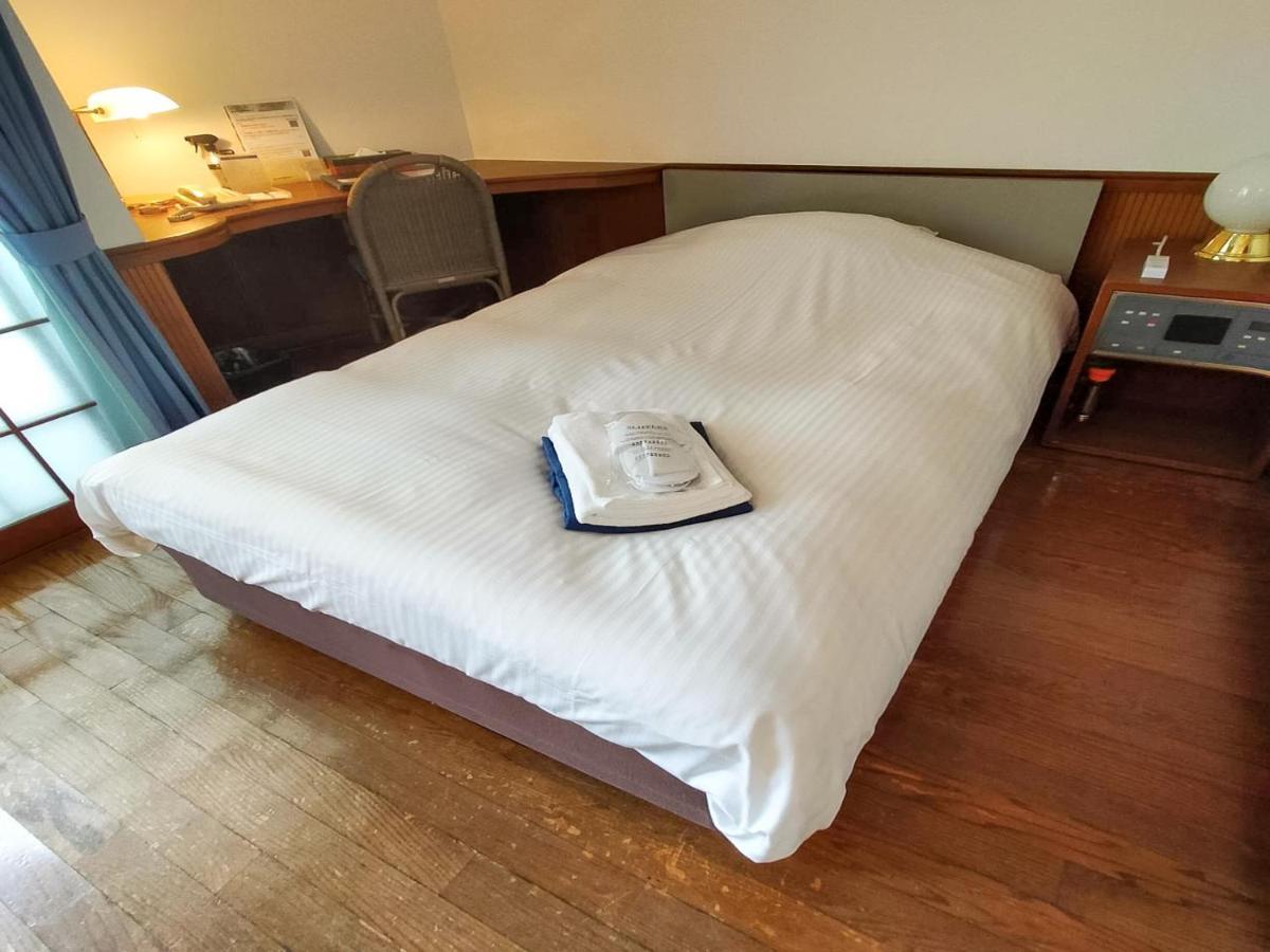 אודווארה Hotel Posh מראה חיצוני תמונה